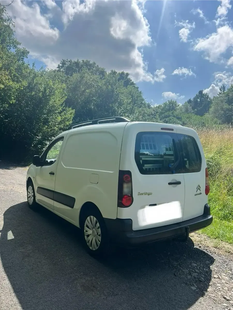 Gebraucht Citroën Berlingo 75 PS (55 kW) 2012 Weiß Van / Kleinbus