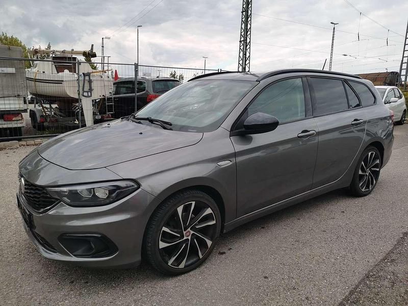 Grau Gebraucht 2018 Fiat Tipo S Kombi | 6.950 € (Guter Preis) - Bild 1/4