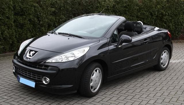 Schwarz metallic Gebraucht 2008 Peugeot 207 CC Sport Cabrio | 12.499 € - Bild 1/4