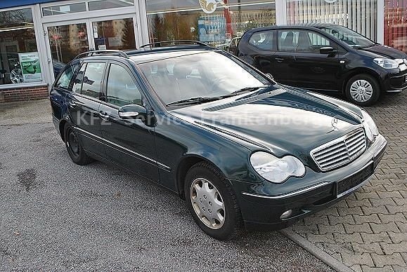 Second-hand Mercedes C200 Elegance 163 CP (119 kW) 2002 Verde Break
