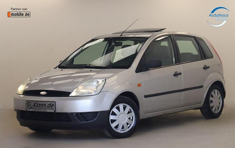 Gebraucht Ford Fiesta 68 PS (50 kW) 2002 Silber Kleinwagen