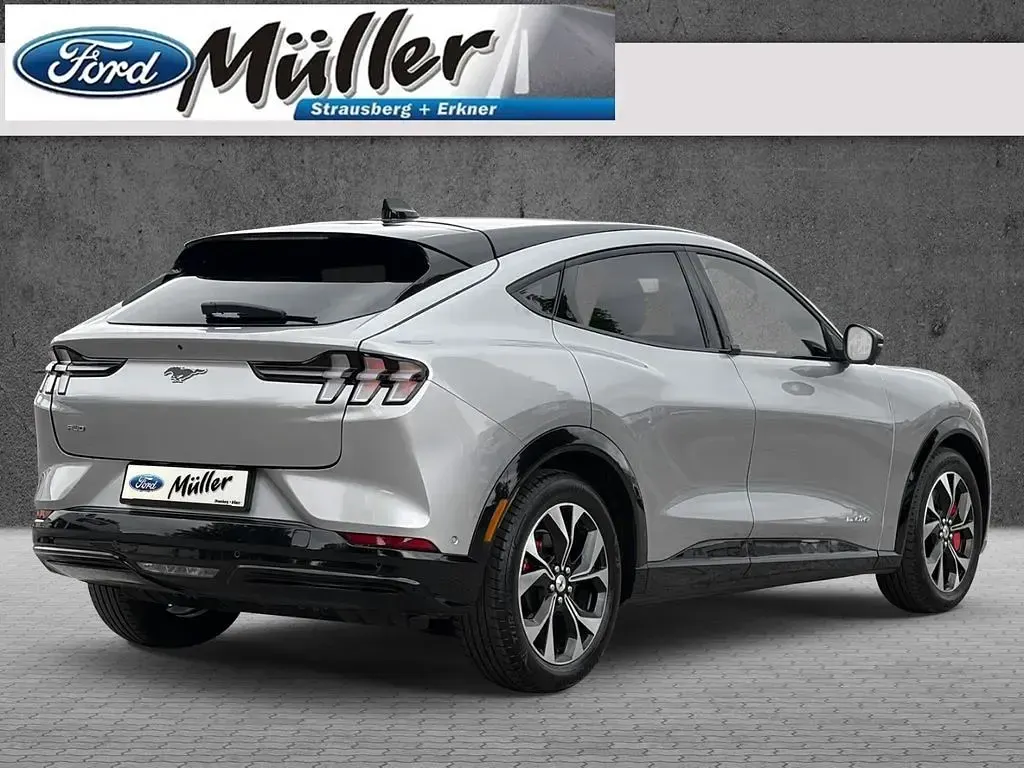 Gebraucht Ford Mustang Mach-E 197 kW (269 PS) 2022 Iconicsilber metallic SUV