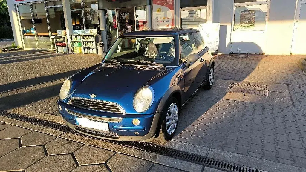 Usata Mini ONE 90 CV (66 kW) 2004 Blu Utilitaria