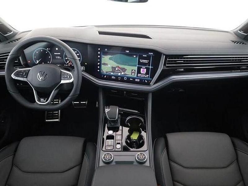 Gebraucht VW Touareg 286 PS (210 kW) 2024 Beige SUV