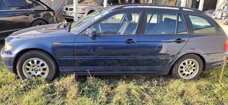 Gebraucht BMW 316 116 PS (85 kW) 2004 Blau Kombi