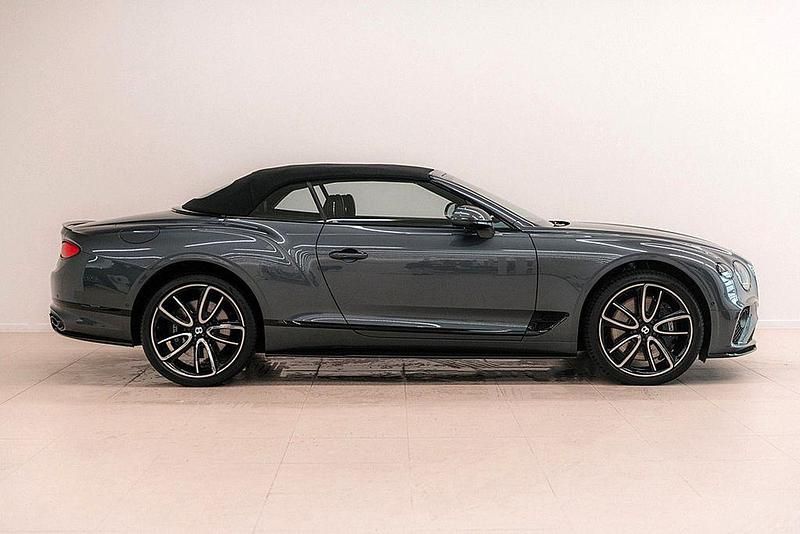 Second-hand Bentley Continental GT Convertible 549 CP (403 kW) 2020 Gri Cabrio