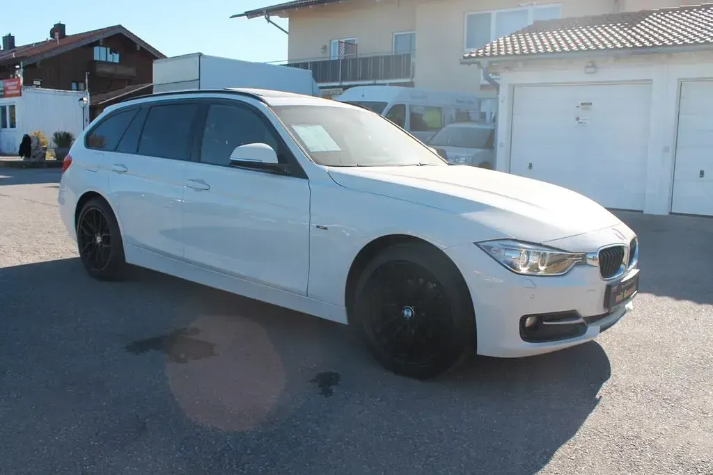 Gebraucht BMW 320 Comfort Edition 184 PS (135 kW) 2014 Weiß Kombi