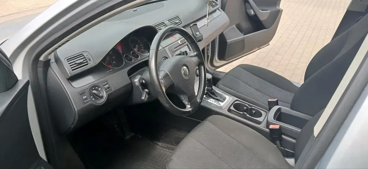 Gebraucht VW Passat 116 PS (85 kW) 2006 Silber Kombi