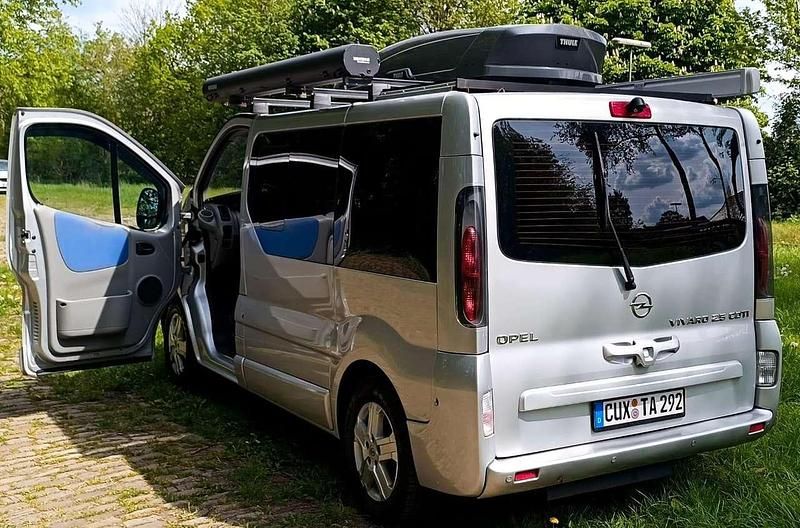 Gebraucht Opel Vivaro Edition 135 PS (99 kW) 2005 Silber Van / Kleinbus