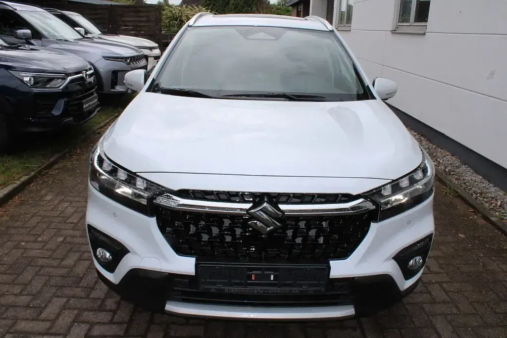 Gebraucht Suzuki SX4 S-Cross Comfort+ 129 PS (94 kW) 2025 Weiß SUV