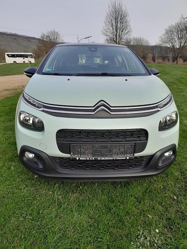 Gebraucht Citroën C3 110 PS (80 kW) 2019 Grün Kleinwagen