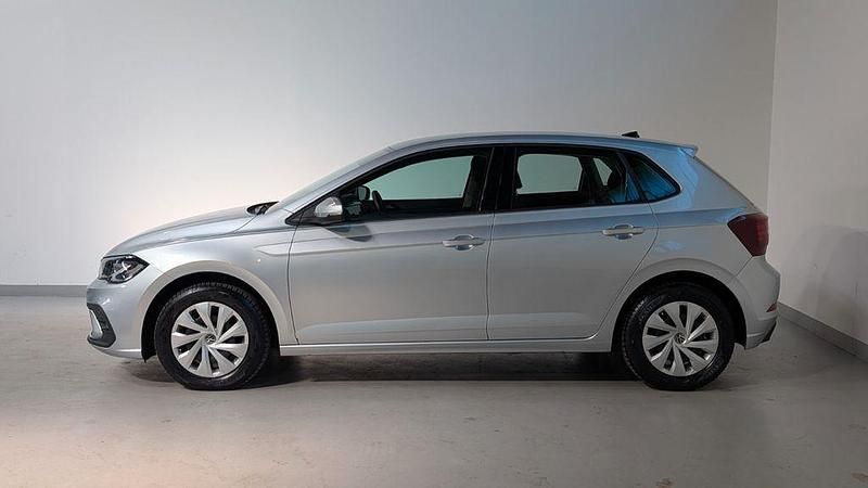 Używany VW Polo S 95 KM (69 kW) 2023 Srebrny Hatchback