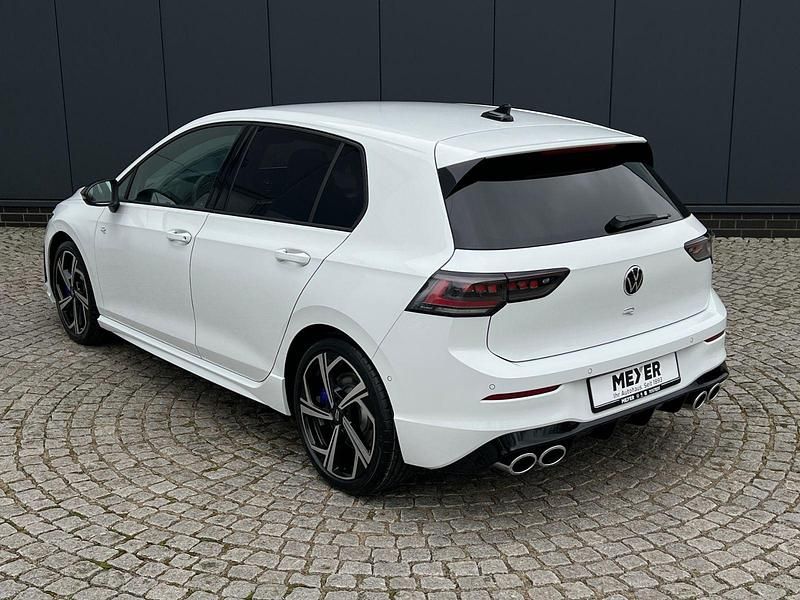 Neu VW Golf VIII R 333 PS (244 kW) 2025 Pure white/ pure white Limousine