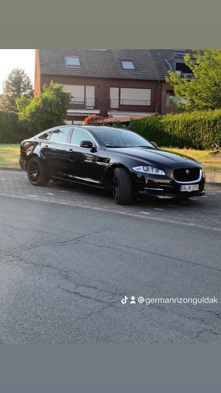 Schwarz Gebraucht 2015 Jaguar XJ Premium Luxury Limousine | 18.950 € (Guter Preis) - Bild 1/4