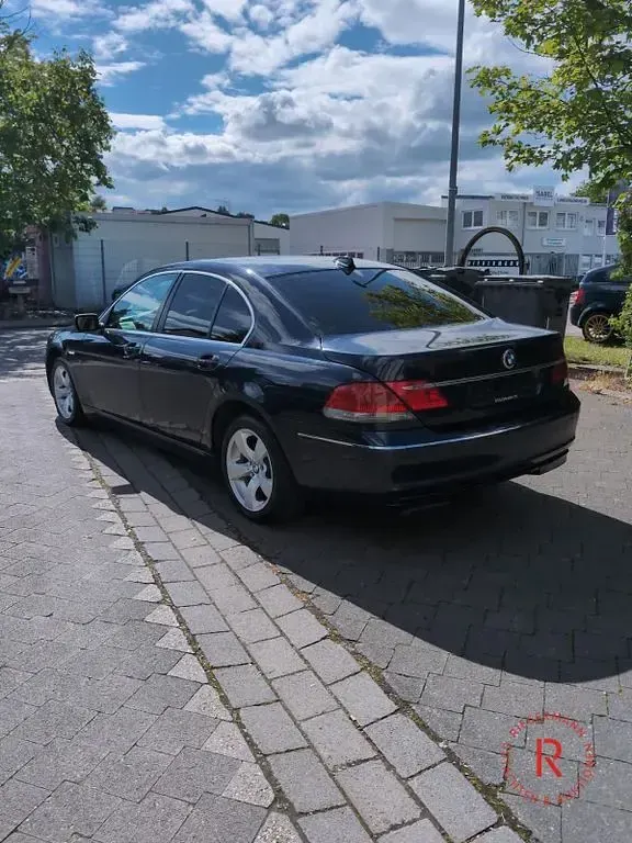Gebraucht BMW 730 231 PS (169 kW) 2005 Blau Limousine