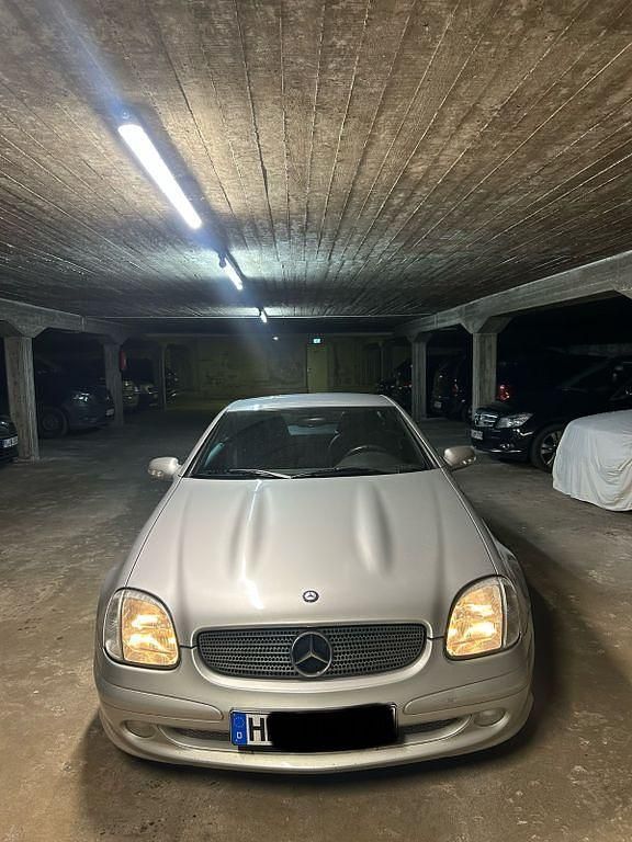 Silber Gebraucht 2001 Mercedes SLK200 Cabrio | 4.500 € (Superpreis) - Bild 1/4