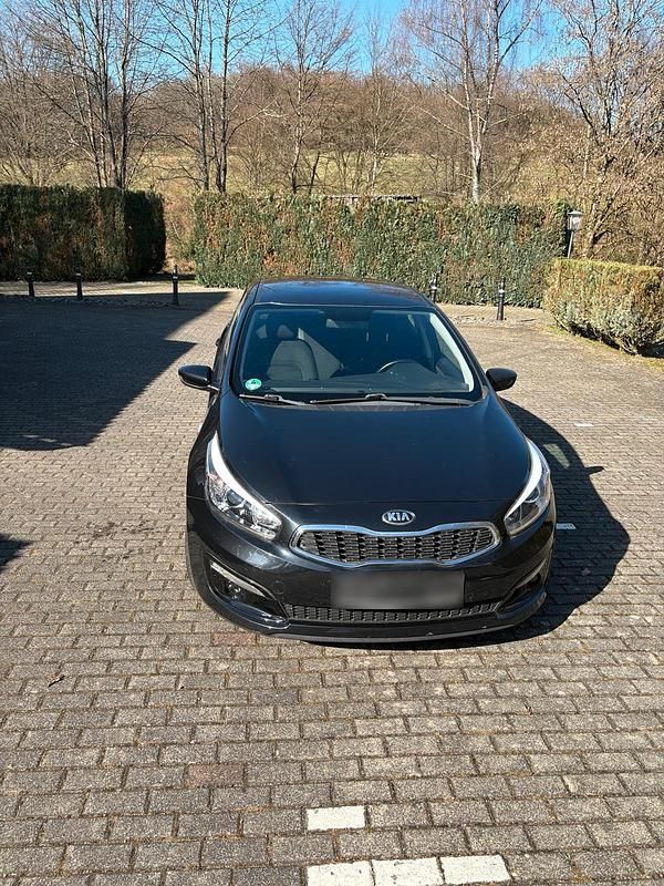 Gebraucht Kia ProCeed 101 PS (74 kW) 2017 Schwarz Kleinwagen