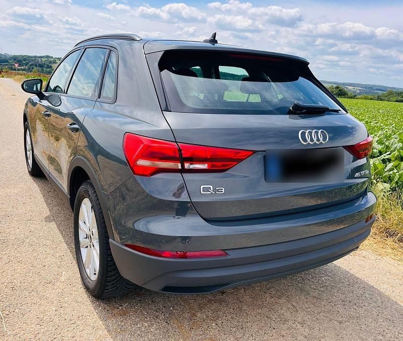 Gebraucht Audi Q3 Ambiente 245 PS (180 kW) 2021 Grau SUV