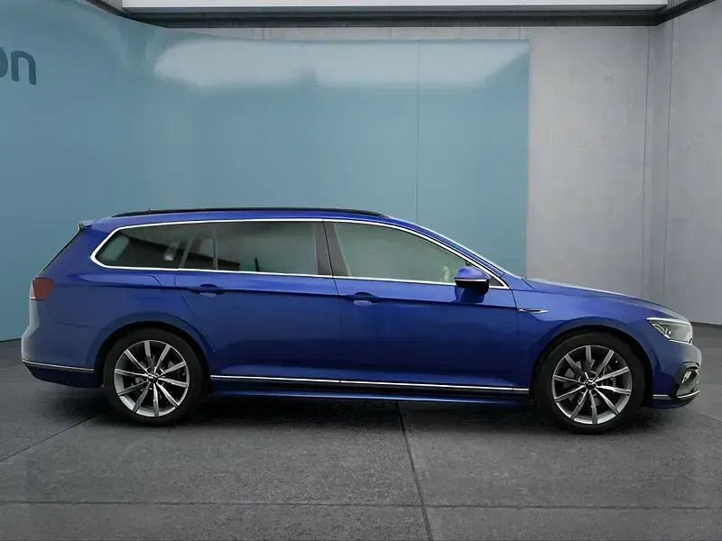Gebraucht VW Passat 190 PS (139 kW) 2022 Blau Kombi
