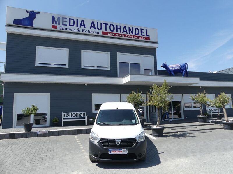 Weiß Gebraucht 2017 Dacia Dokker Express Ambiance Van | 8.500 € (Fairer Preis) - Bild 1/3