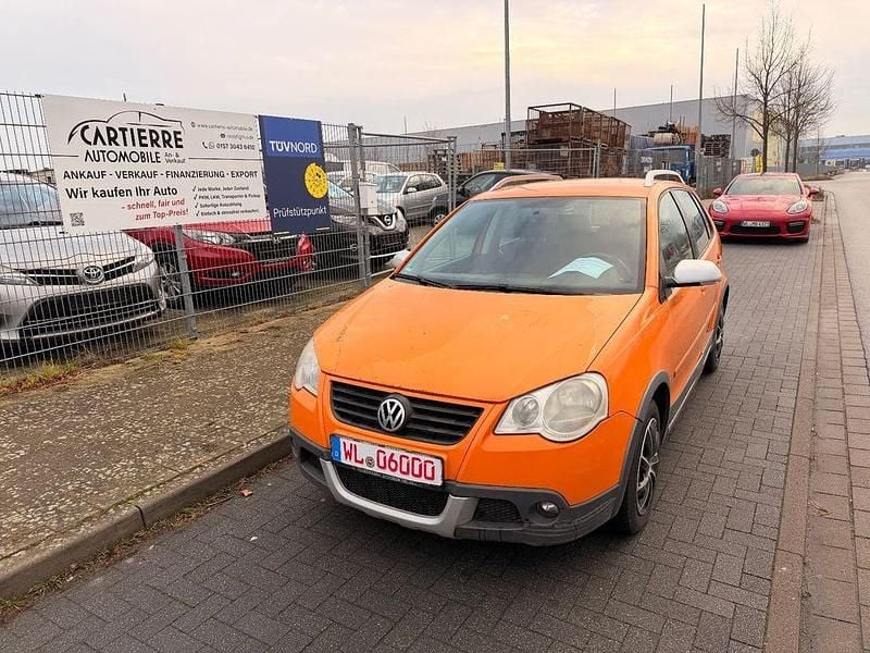 Orange Gebraucht 2008 VW Polo Cross Kleinwagen | 999 € (Superpreis) - Bild 1/4