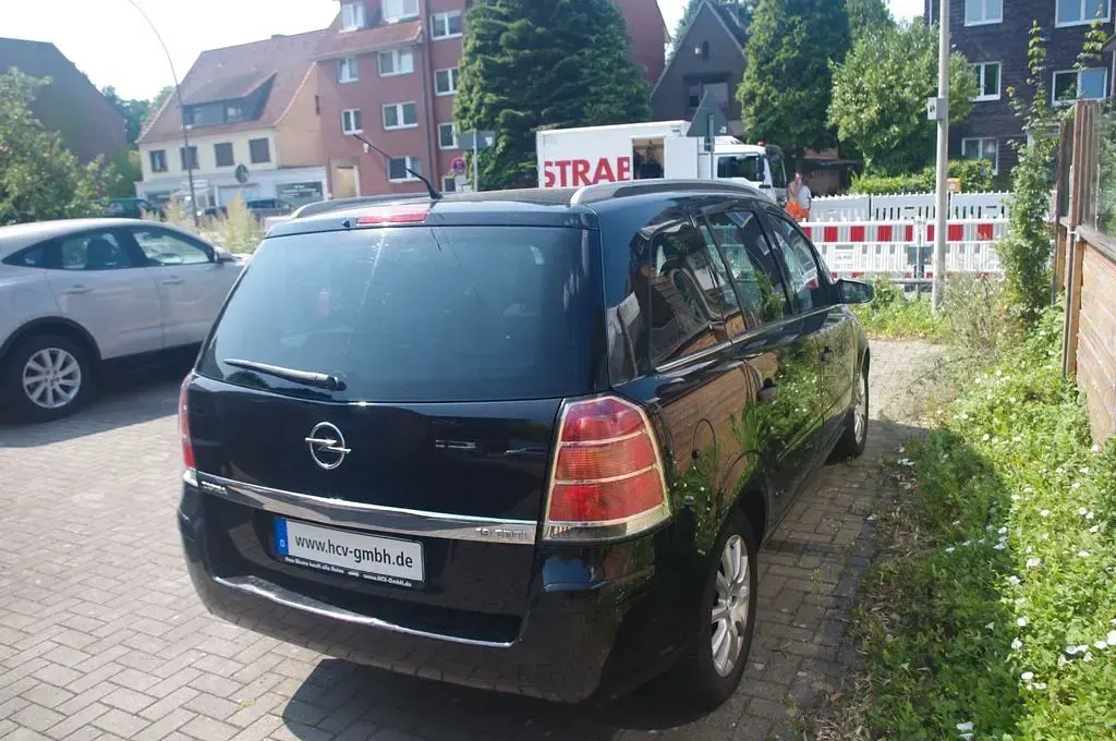 Gebraucht Opel Zafira Edition 120 PS (88 kW) 2006 Schwarz Van / Kleinbus