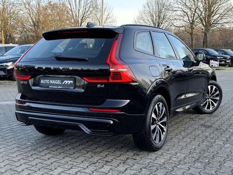 Gebraucht Volvo XC60 Plus 197 PS (144 kW) 2022 Schwarz SUV