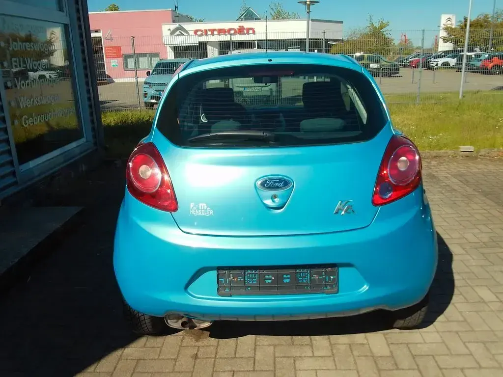 Gebraucht Ford Ka Trend 69 PS (50 kW) 2013 Blau Kleinwagen