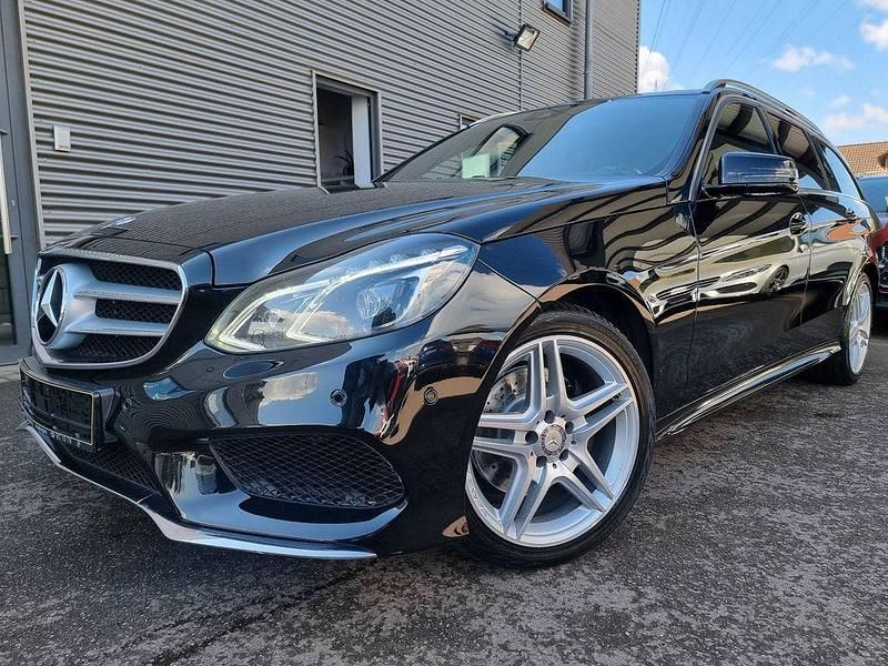 Second-hand Mercedes E220 AMG 170 CP (125 kW) 2016 Negru Berlinǎ