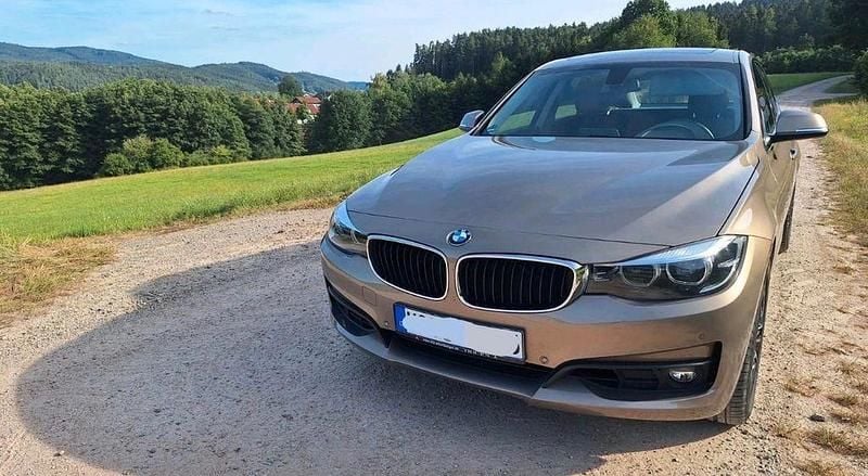 Gebraucht BMW 330 Gran Turismo Advantage 252 PS (185 kW) 2017 Beige Limousine
