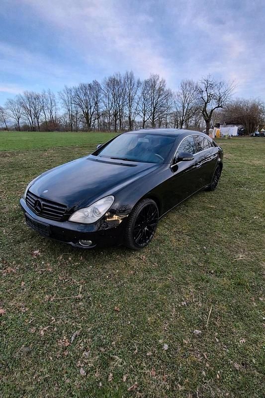 Gebraucht Mercedes CLS320 224 PS (164 kW) 2007 Beige Limousine