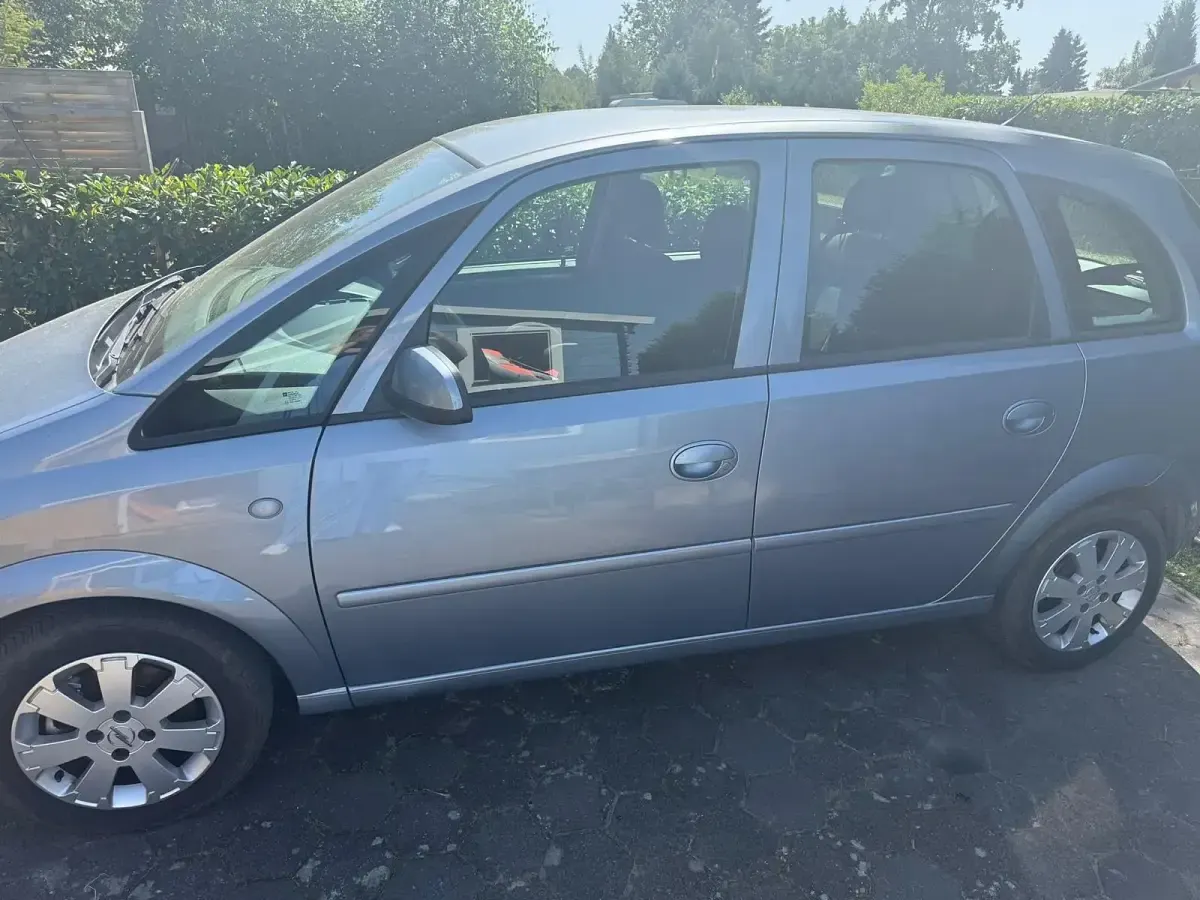 Gebraucht Opel Meriva Edition 105 PS (77 kW) 2007 Silber Van / Kleinbus