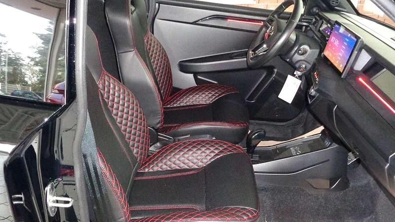 Neu Ligier JS50 2026 Tiefschwarz Kleinwagen