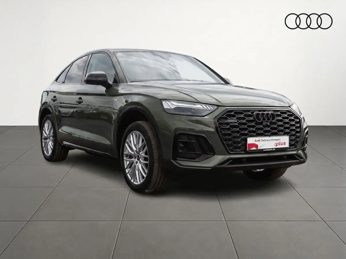 Gebraucht Audi Q5 Sportback Edition .1 299 PS (219 kW) 2022 Distriktgrün metallic SUV