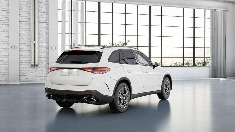 Gebraucht Mercedes GLC220 AMG 197 PS (144 kW) 2025 Weiß SUV