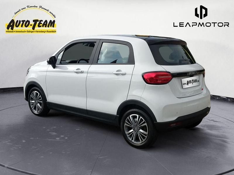 Neu Leapmotor T03 69 kW (95 PS) 2025 Weiß Kleinwagen