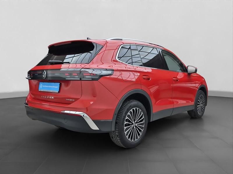 Gebraucht VW Tiguan Elegance 272 PS (200 kW) 2025 Rot SUV