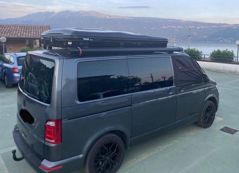 Gebraucht VW Multivan 150 PS (110 kW) 2018 Grau Van