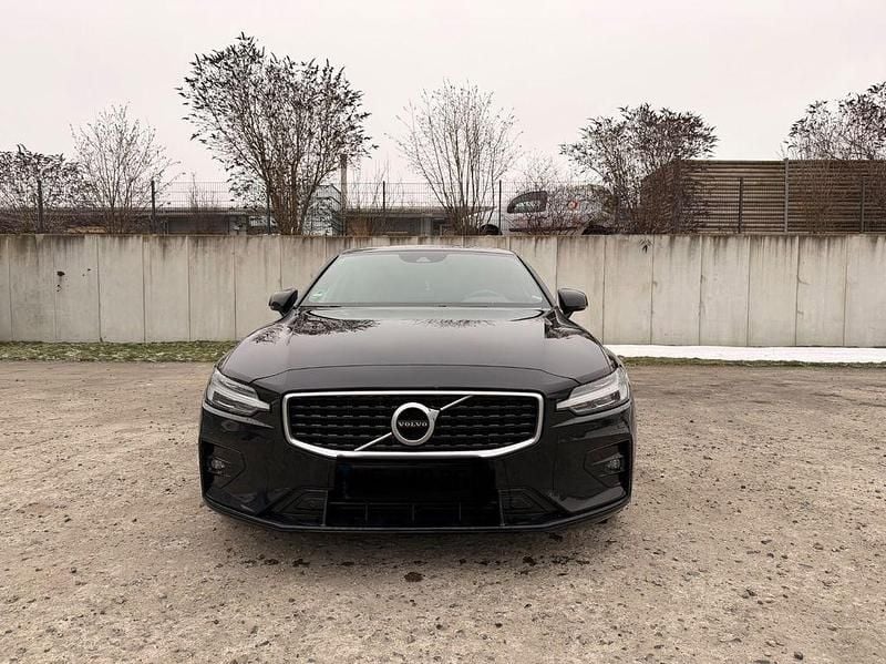 Gebraucht Volvo S60 R-Design 250 PS (183 kW) 2019 Schwarz Limousine