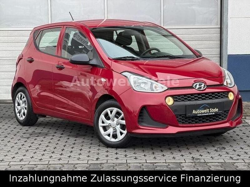 Gebraucht Hyundai i10 Select 67 PS (49 kW) 2019 Rot Kleinwagen