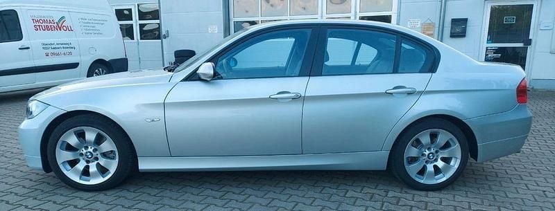 Second-hand BMW 320 177 CP (130 kW) 2007 Argintiu Berlinǎ