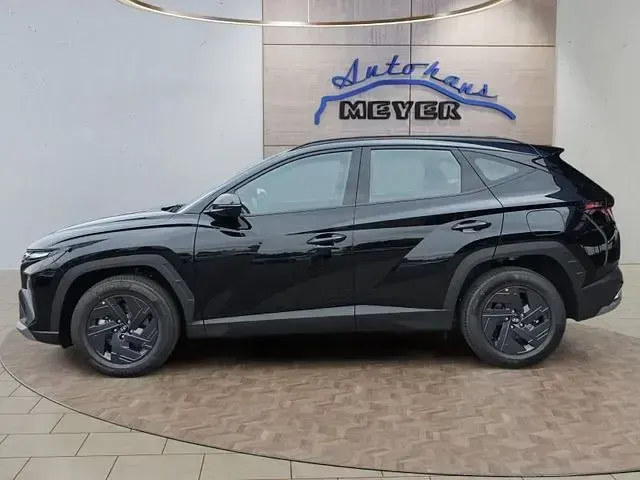 Neu Hyundai Tucson 150 PS (110 kW) 2026 Blau SUV