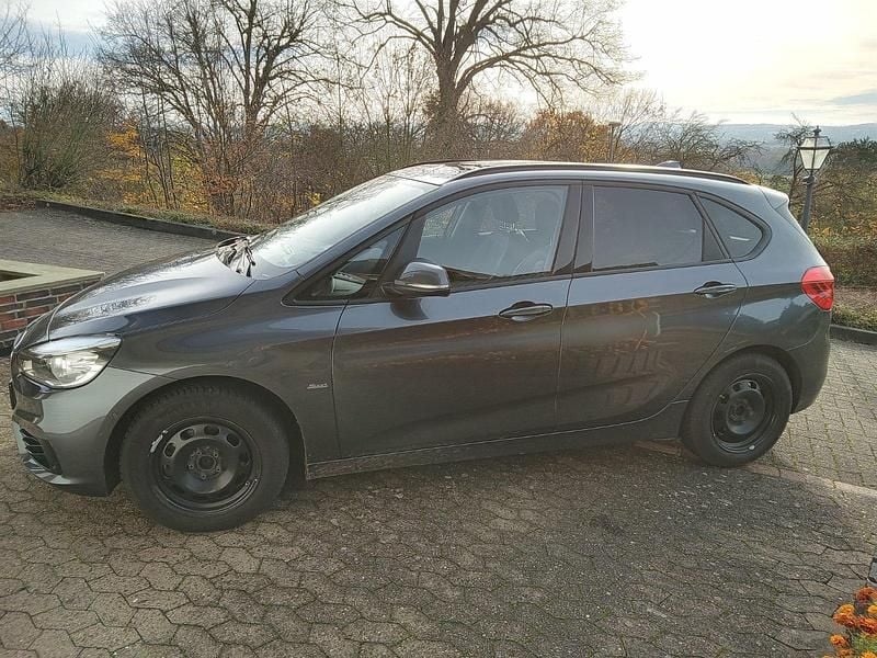 Gebraucht BMW 220 190 PS (139 kW) 2017 Grau SUV