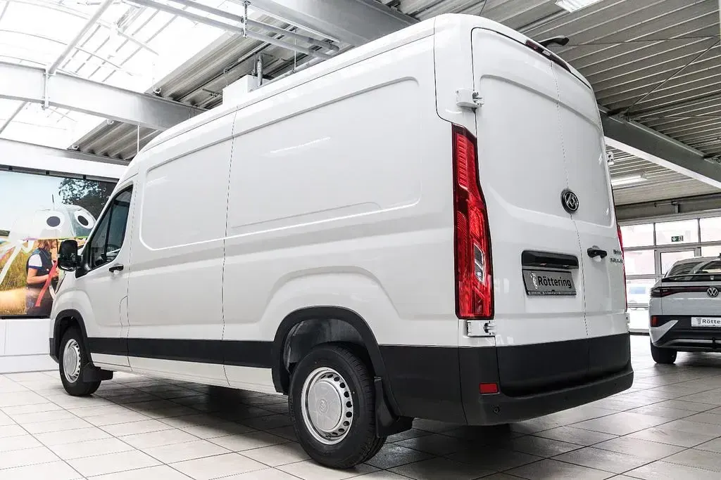 Neu Maxus V90 147 PS (108 kW) 2026 Weiß Van
