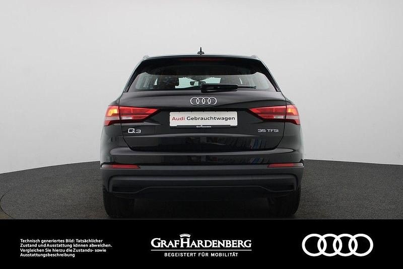 Gebraucht Audi Q3 150 PS (110 kW) 2022 Mythosschwarz metallic SUV