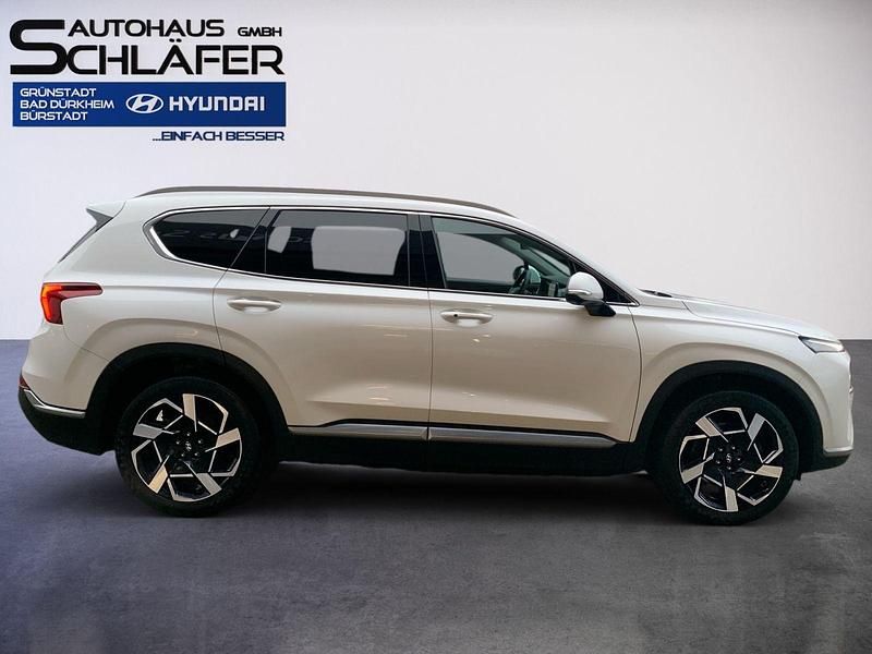 Gebraucht Hyundai Santa Fe Prime 193 PS (141 kW) 2022 White cream / mic SUV