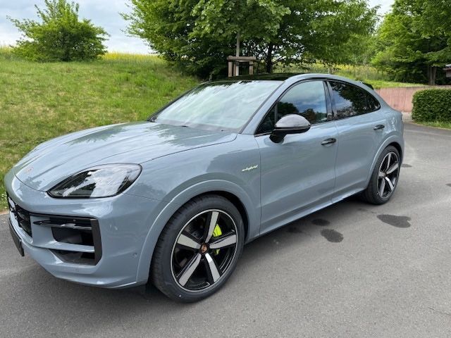 Grau Neu 2025 Porsche Cayenne SUV | 164.815 € - Bild 1/4