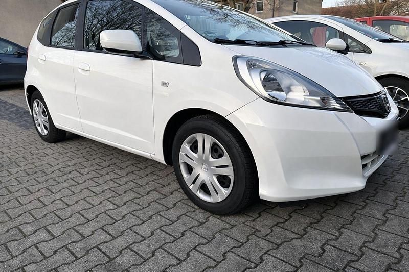 Gebraucht Honda Jazz 90 PS (66 kW) 2014 Weiß Kleinwagen
