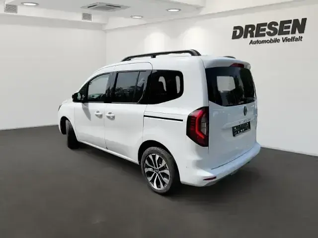 Neu Renault Kangoo Techno 131 PS (96 kW) 2025 Weiss Van / Kleinbus