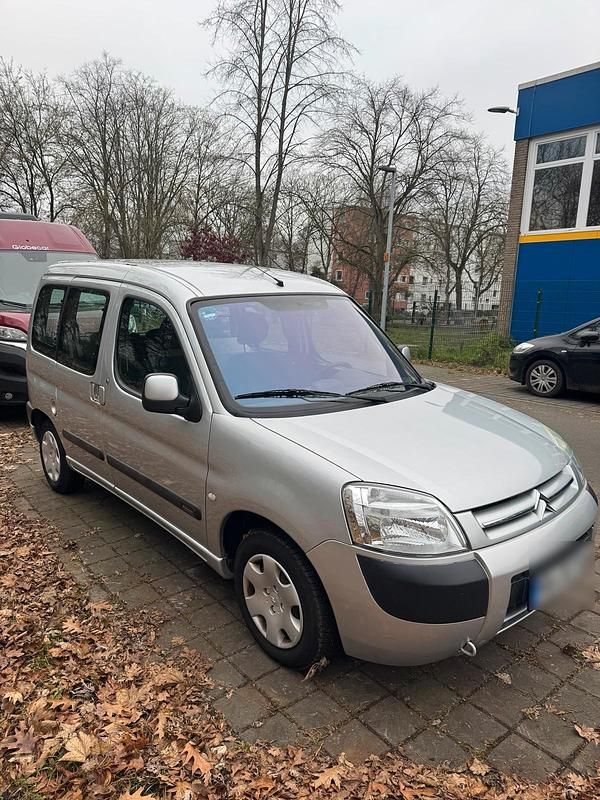 Silber Gebraucht 2004 Citroën Berlingo Van / Kleinbus | 2.800 € (Etwas zu teuer) - Bild 1/4